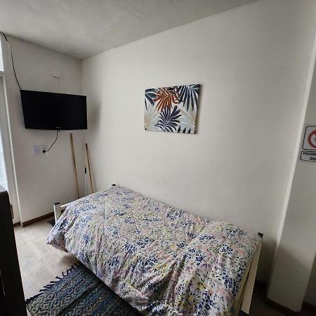 Departamento Ubicadisimo Calle Chile Con Estacionamiento Incluido Capital Mendoza3 Centro Appartement Buitenkant foto
