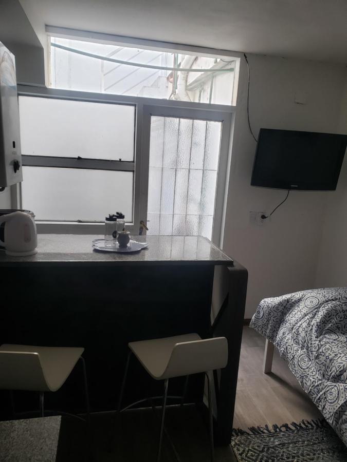 Departamento Ubicadisimo Calle Chile Con Estacionamiento Incluido Capital Mendoza3 Centro Appartement Buitenkant foto
