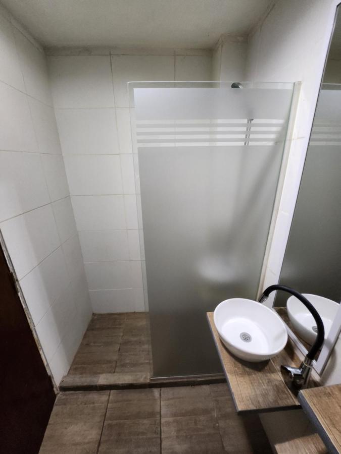 Departamento Ubicadisimo Calle Chile Con Estacionamiento Incluido Capital Mendoza3 Centro Appartement Buitenkant foto